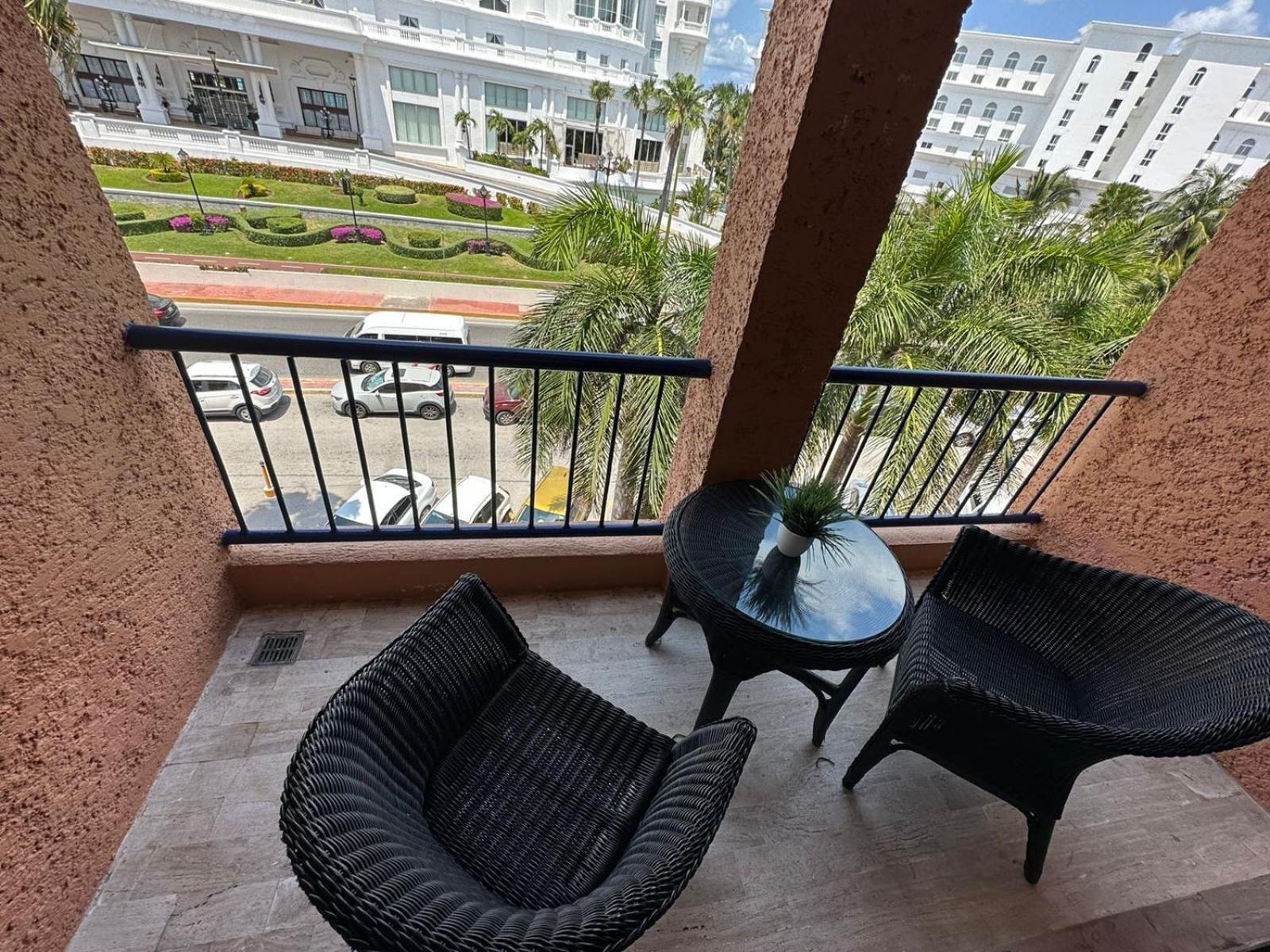 Caribbean Boutique Rooms Канкун Екстер'єр фото
